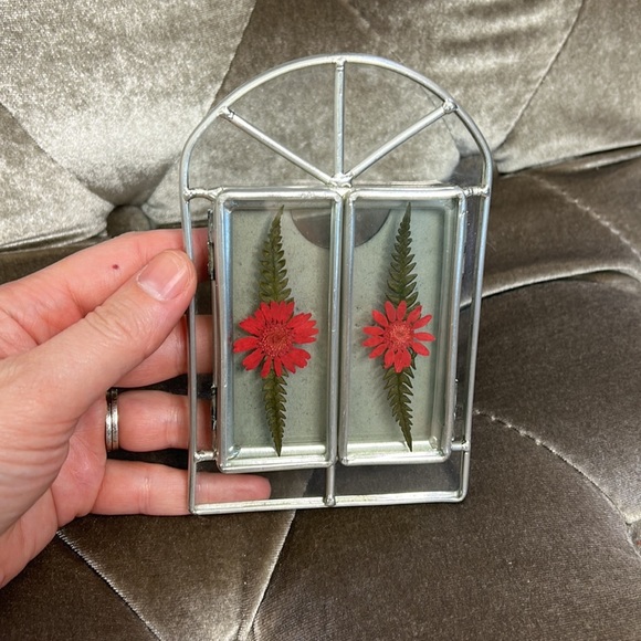 Pressed flowers window frame picture frame - Picture 4 of 6